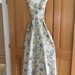 B Darlin Gown size 7/8 Cream, Gold and Green Floral